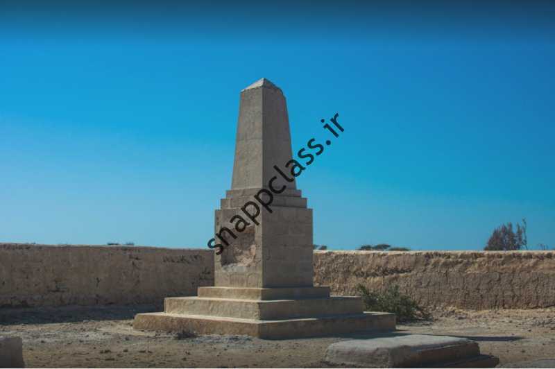 آثار سنگی در گورستان تاریخی کشما