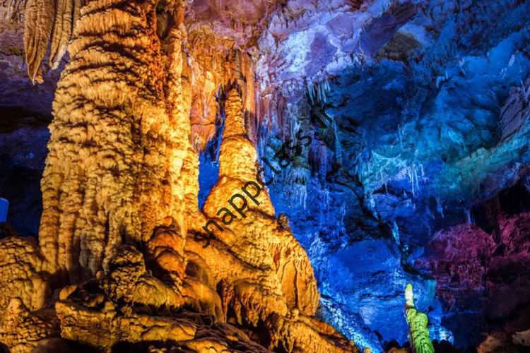 استالاگمیت های غار Shenong